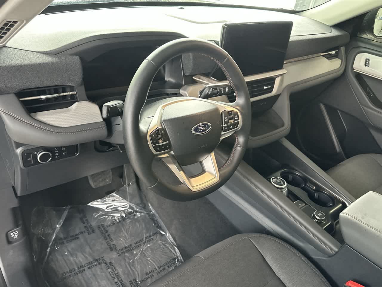 2026 Ford Explorer - Photo 13
