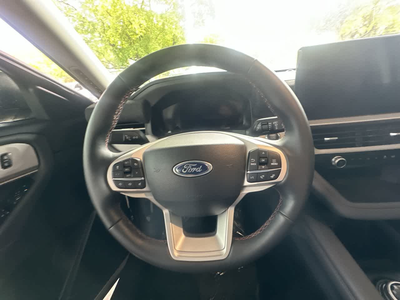 2026 Ford Explorer - Photo 15