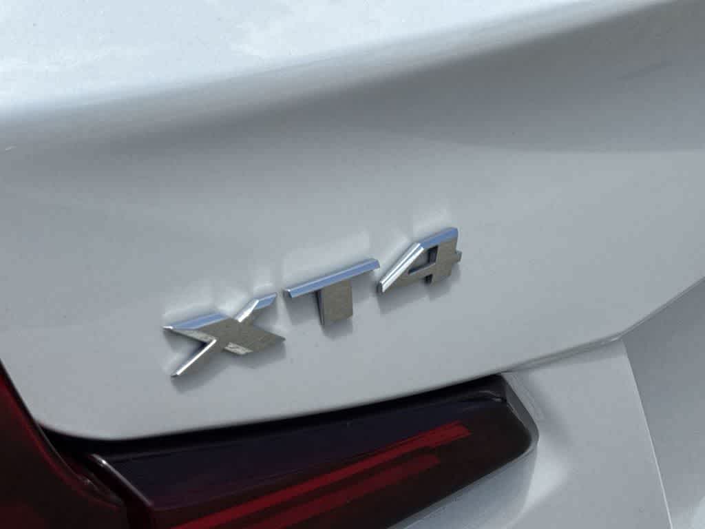 2023 Cadillac XT4 FWD Luxury