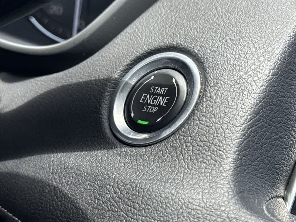 2023 Cadillac XT4 FWD Luxury