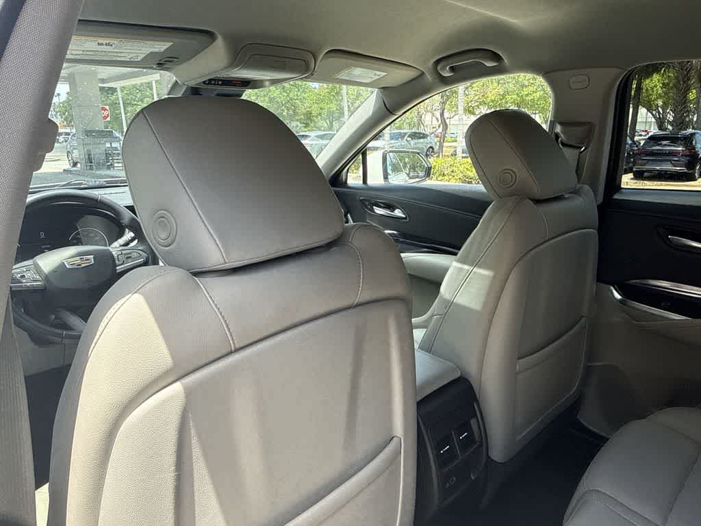 2023 Cadillac XT4 FWD Luxury
