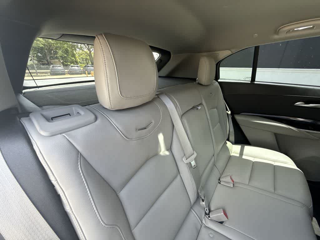 2023 Cadillac XT4 FWD Luxury