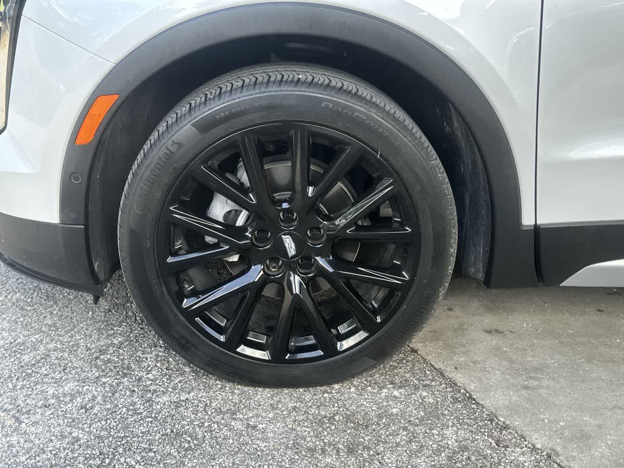 2022 Cadillac XT4 FWD Premium Luxury