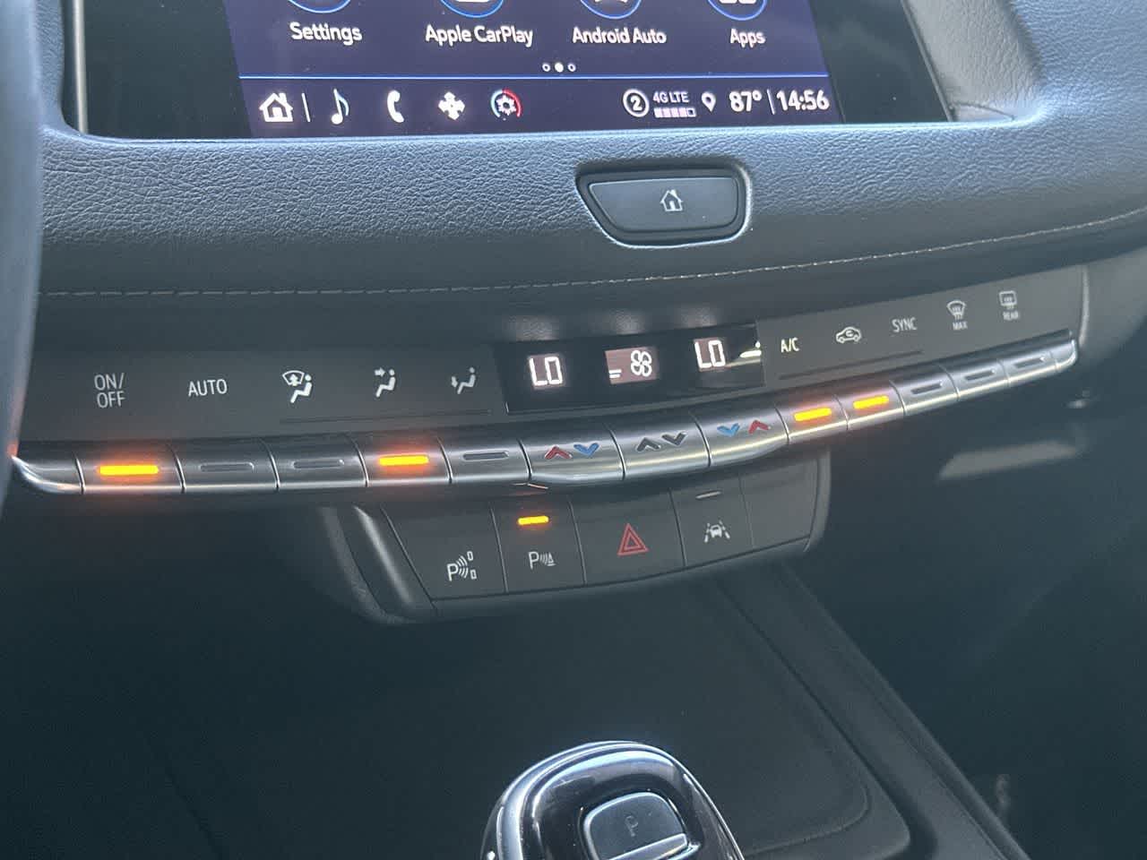 2022 Cadillac XT4 FWD Premium Luxury