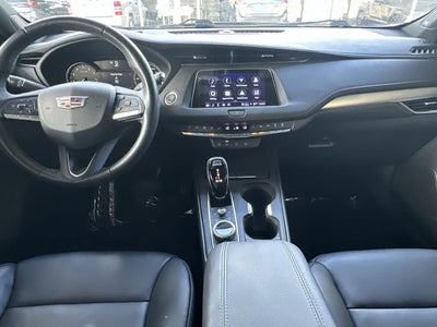 2022 Cadillac XT4 FWD Premium Luxury