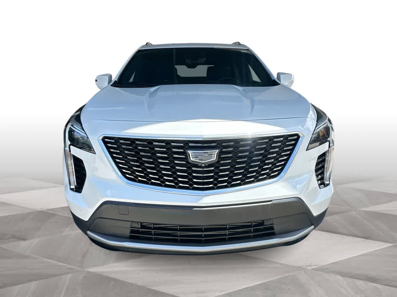 2022 Cadillac XT4 FWD Premium Luxury