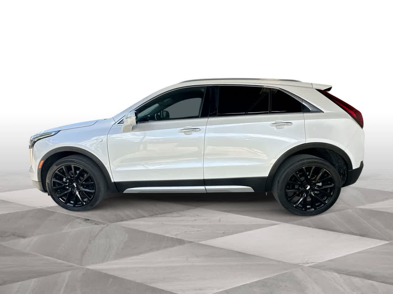 2022 Cadillac XT4 FWD Premium Luxury