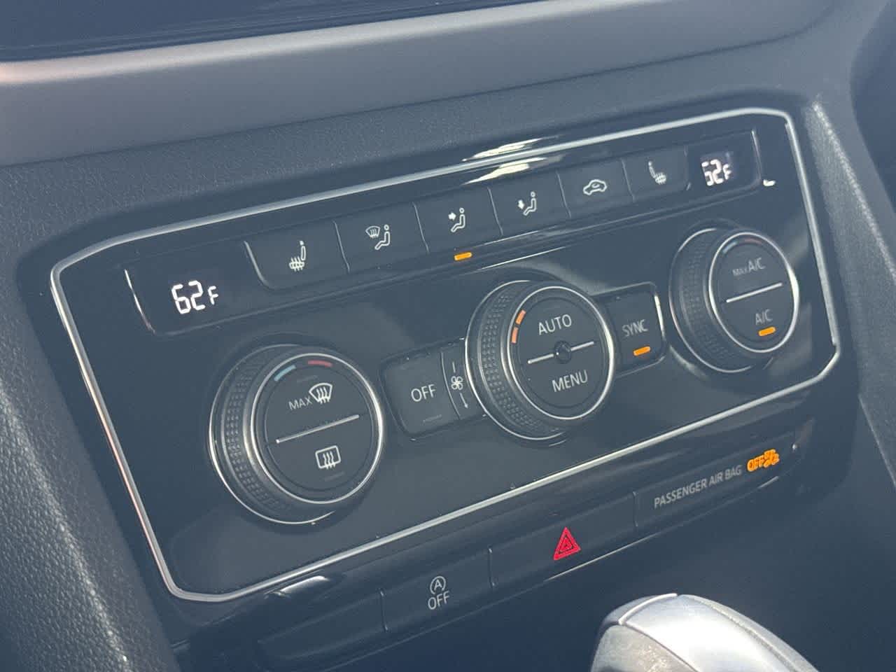 2023 Volkswagen Atlas Cross Sport 2.0T SE w/Technology