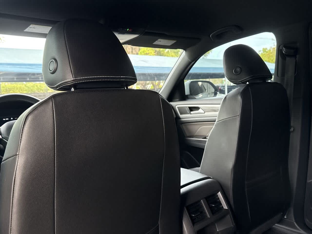 2023 Volkswagen Atlas Cross Sport 2.0T SE w/Technology