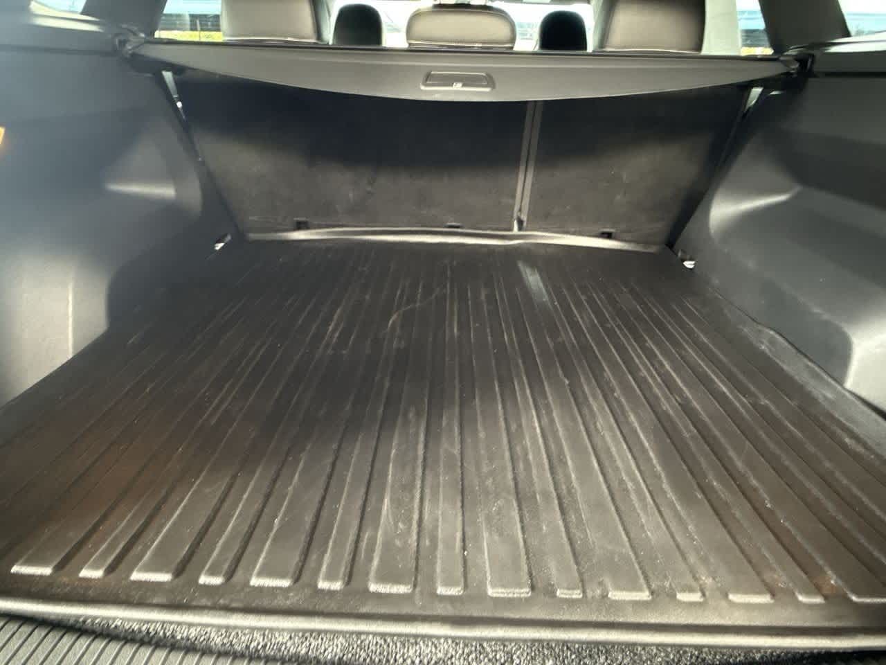 2023 Volkswagen Atlas Cross Sport 2.0T SE w/Technology