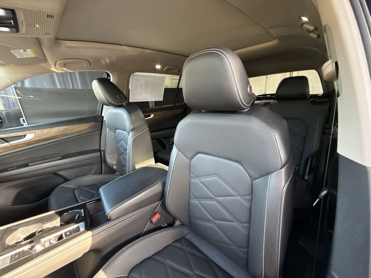 2024 Volkswagen Atlas 2.0T SE w/Technology