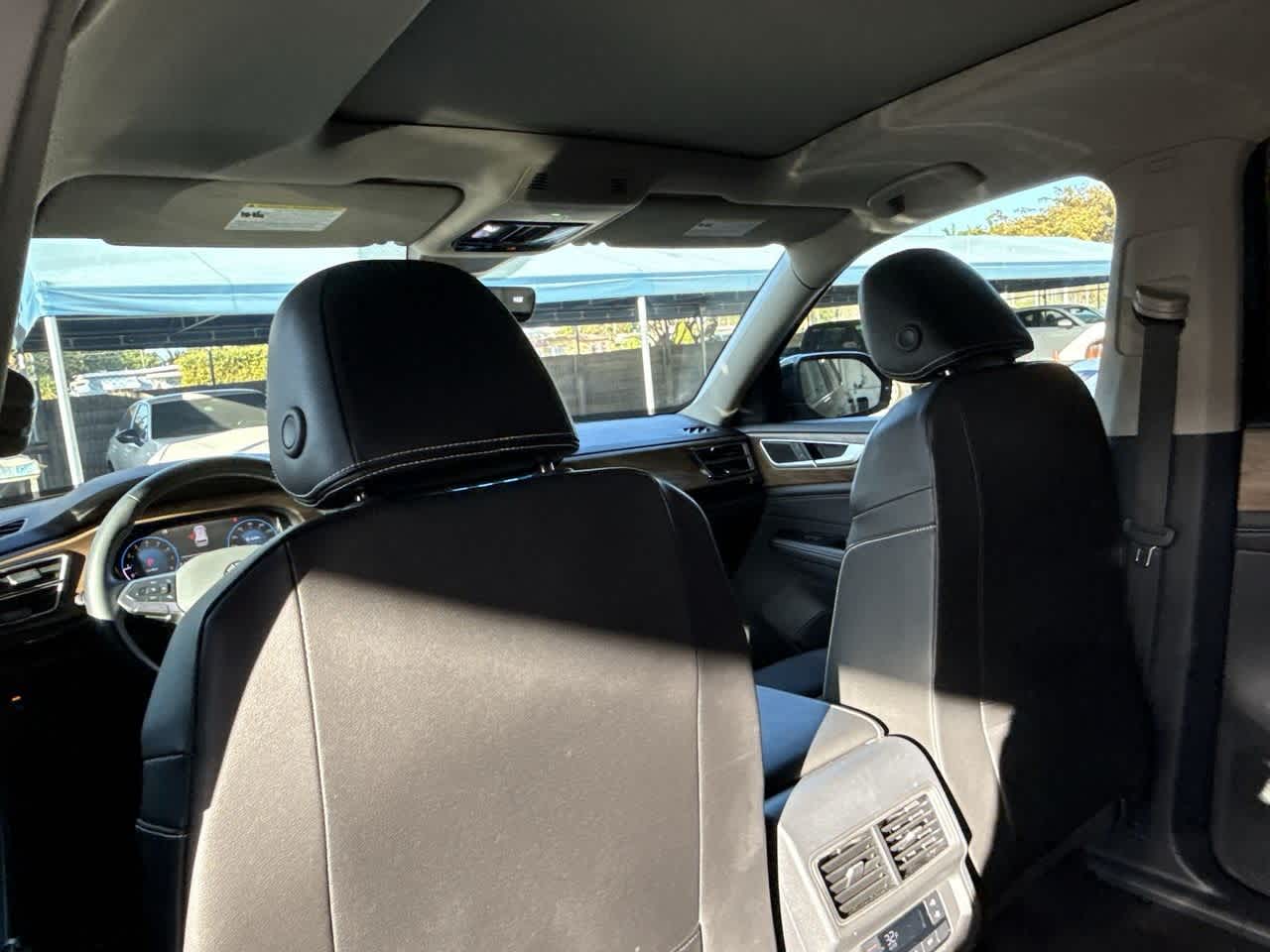 2024 Volkswagen Atlas 2.0T SE w/Technology