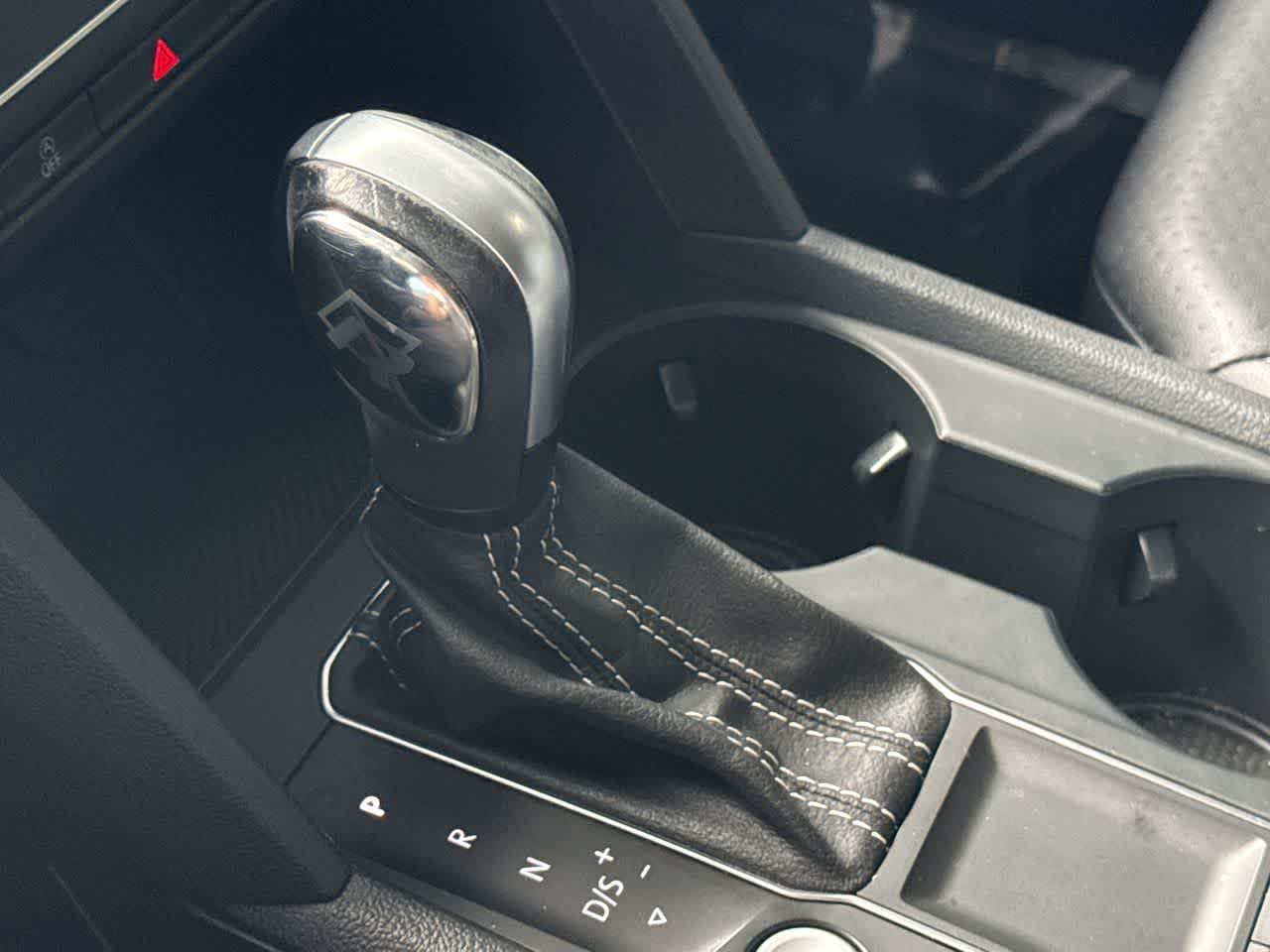 2021 Volkswagen Atlas 3.6L V6 SE w/Technology R-Line