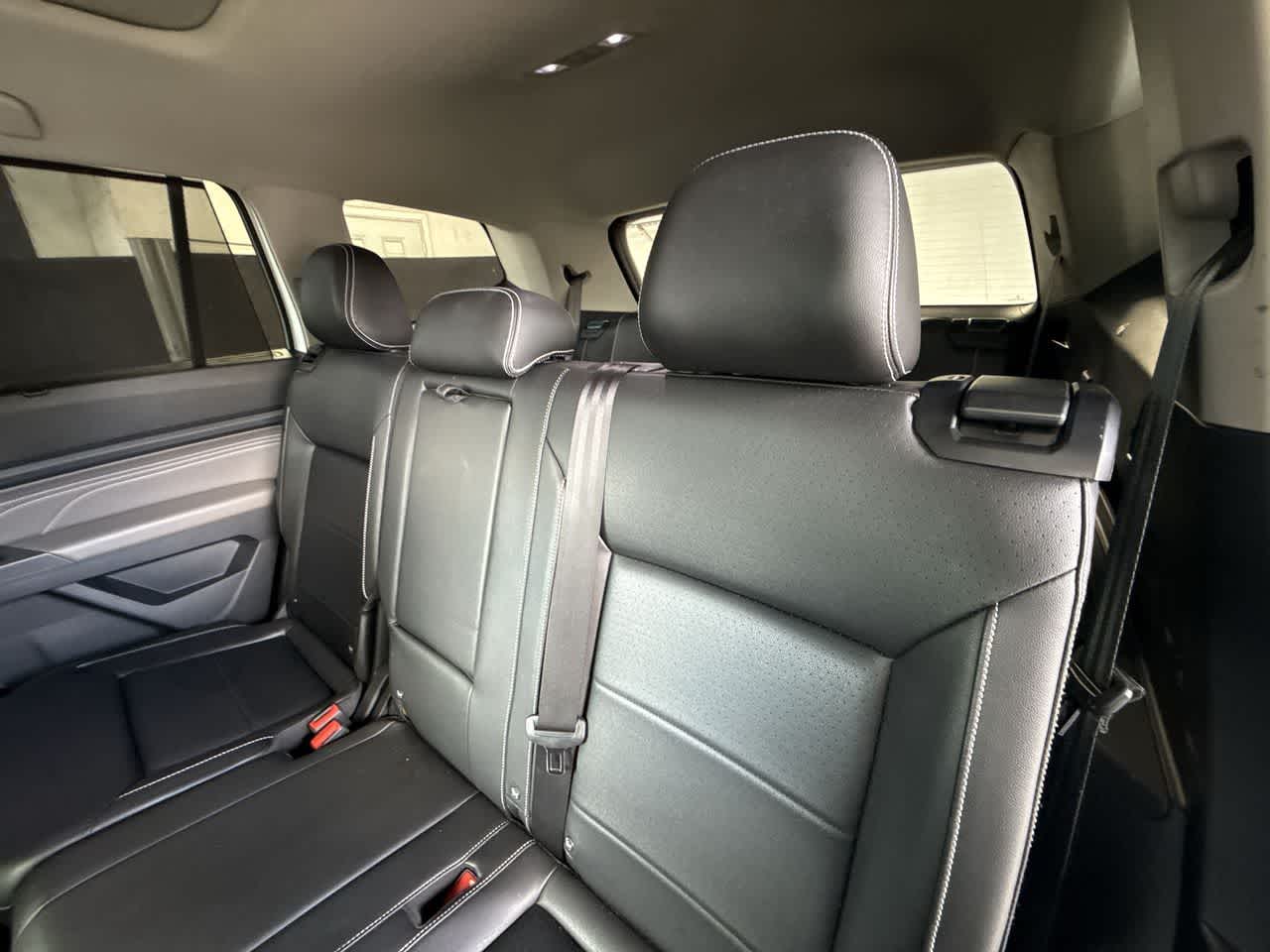 2021 Volkswagen Atlas 3.6L V6 SE w/Technology R-Line