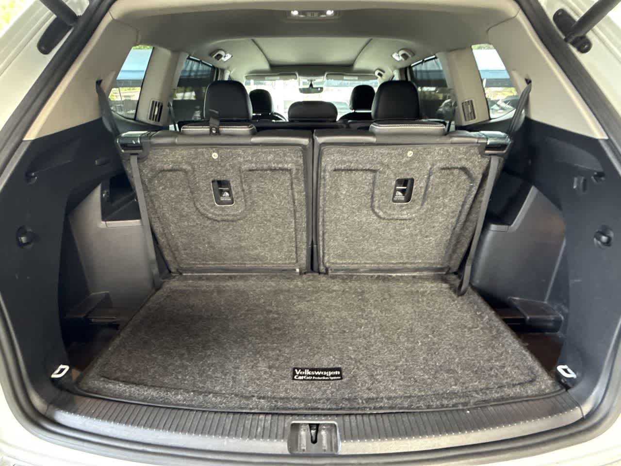 2021 Volkswagen Atlas 3.6L V6 SE w/Technology R-Line
