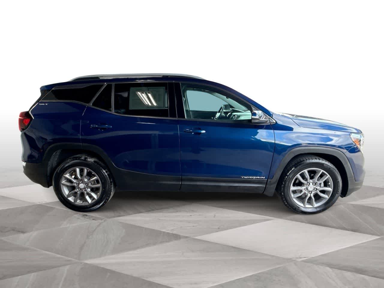 2023 GMC Terrain SLT