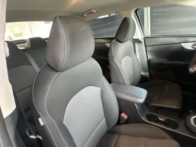 2023 Kia Forte LX