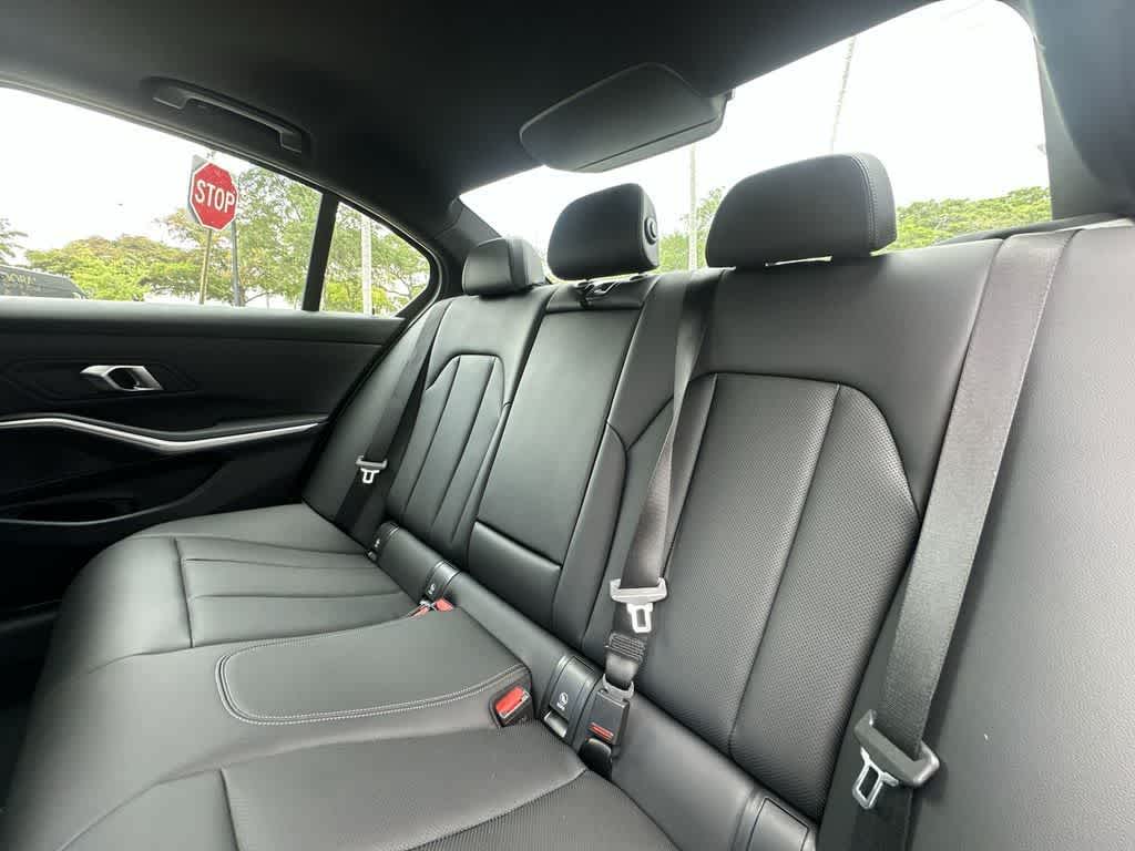 2025 BMW 330i 330i