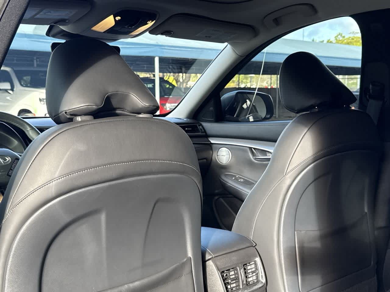 2023 INFINITI QX50 LUXE