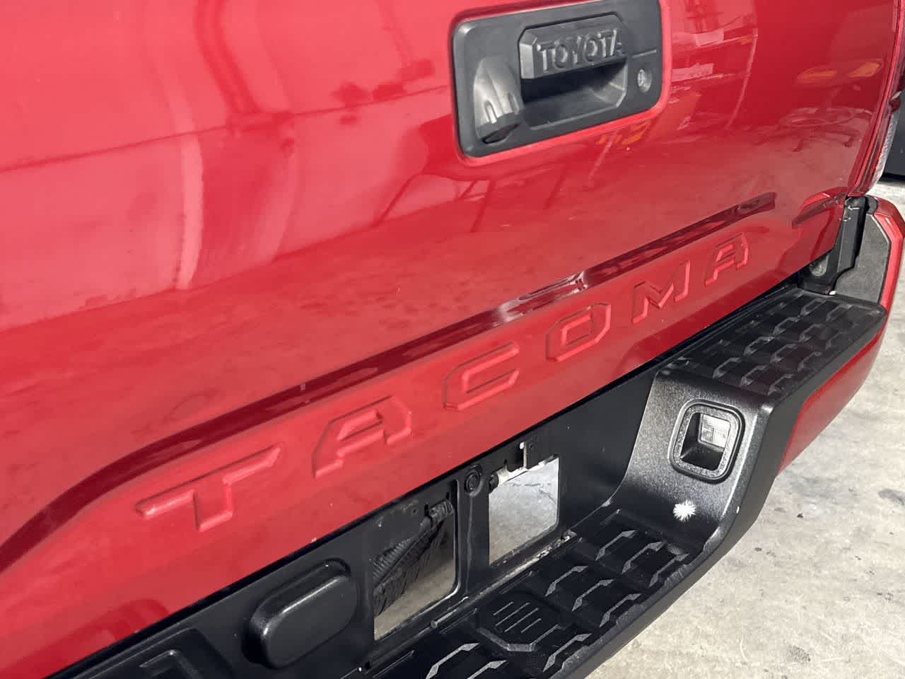 2022 Toyota Tacoma SR