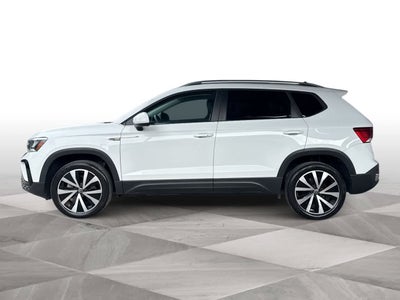 2022 Volkswagen Taos SE