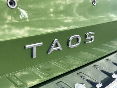2025 Volkswagen Taos SE