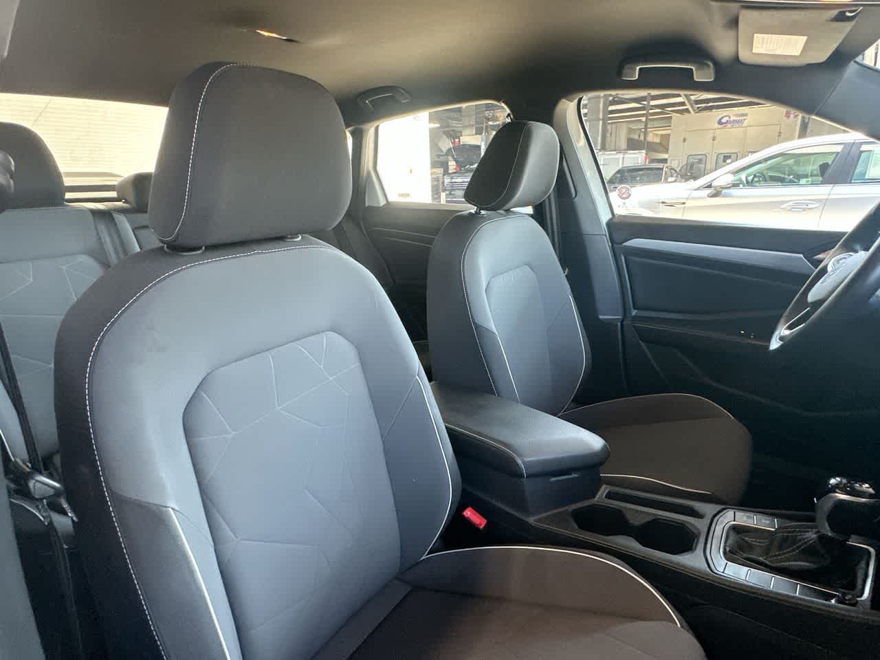 2025 Volkswagen Jetta Sport