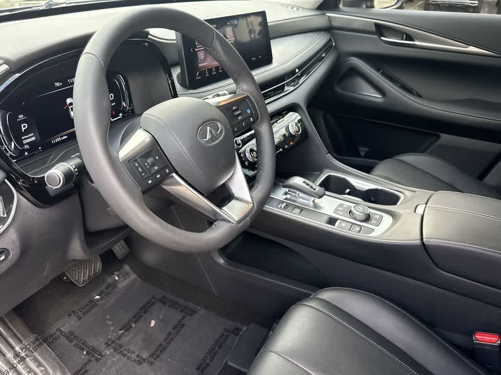 2024 INFINITI QX60 LUXE