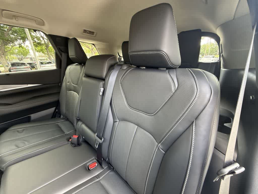 2024 INFINITI QX60 LUXE