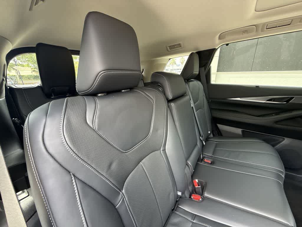 2024 INFINITI QX60 LUXE