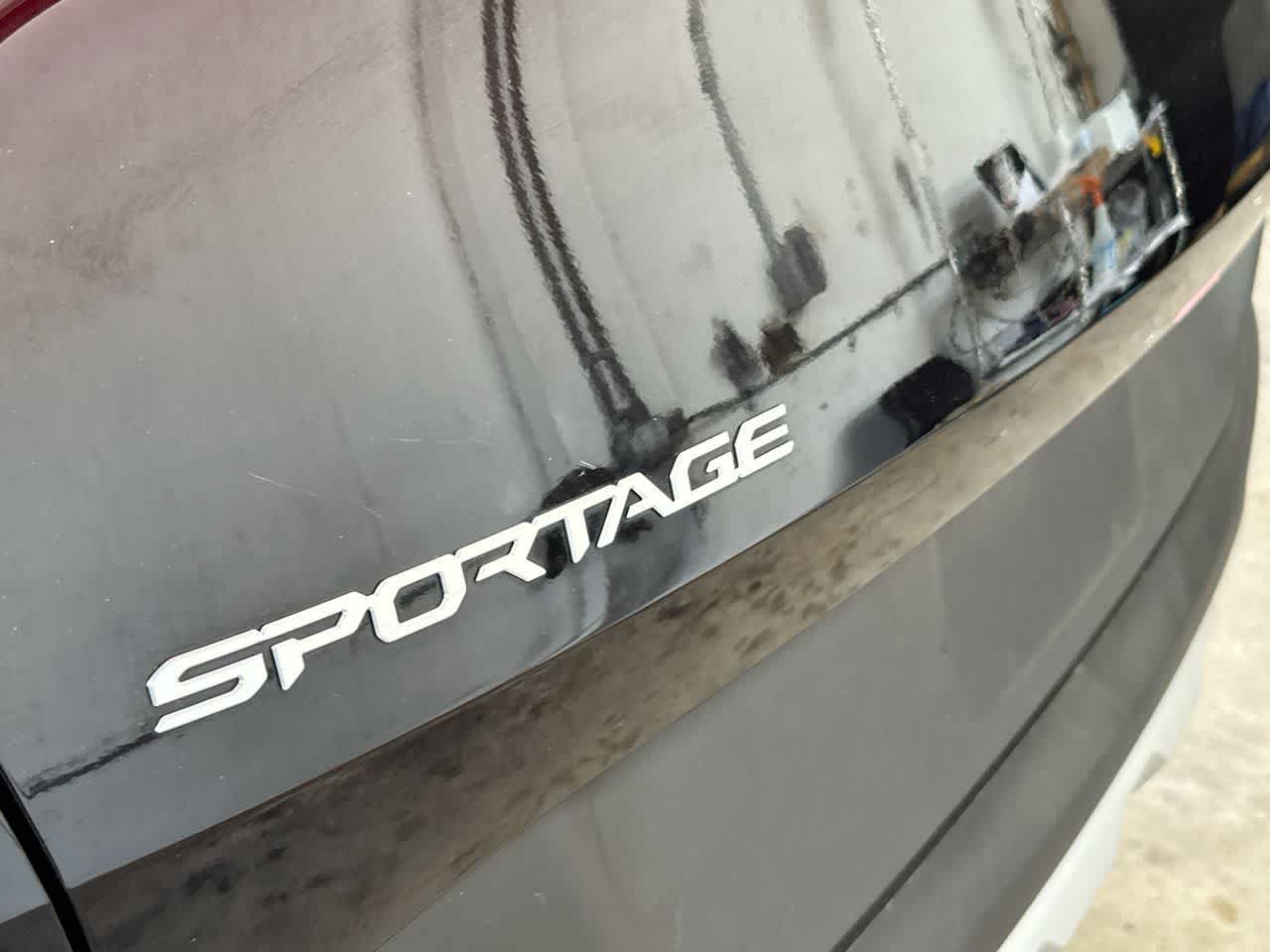 2025 Kia Sportage EX