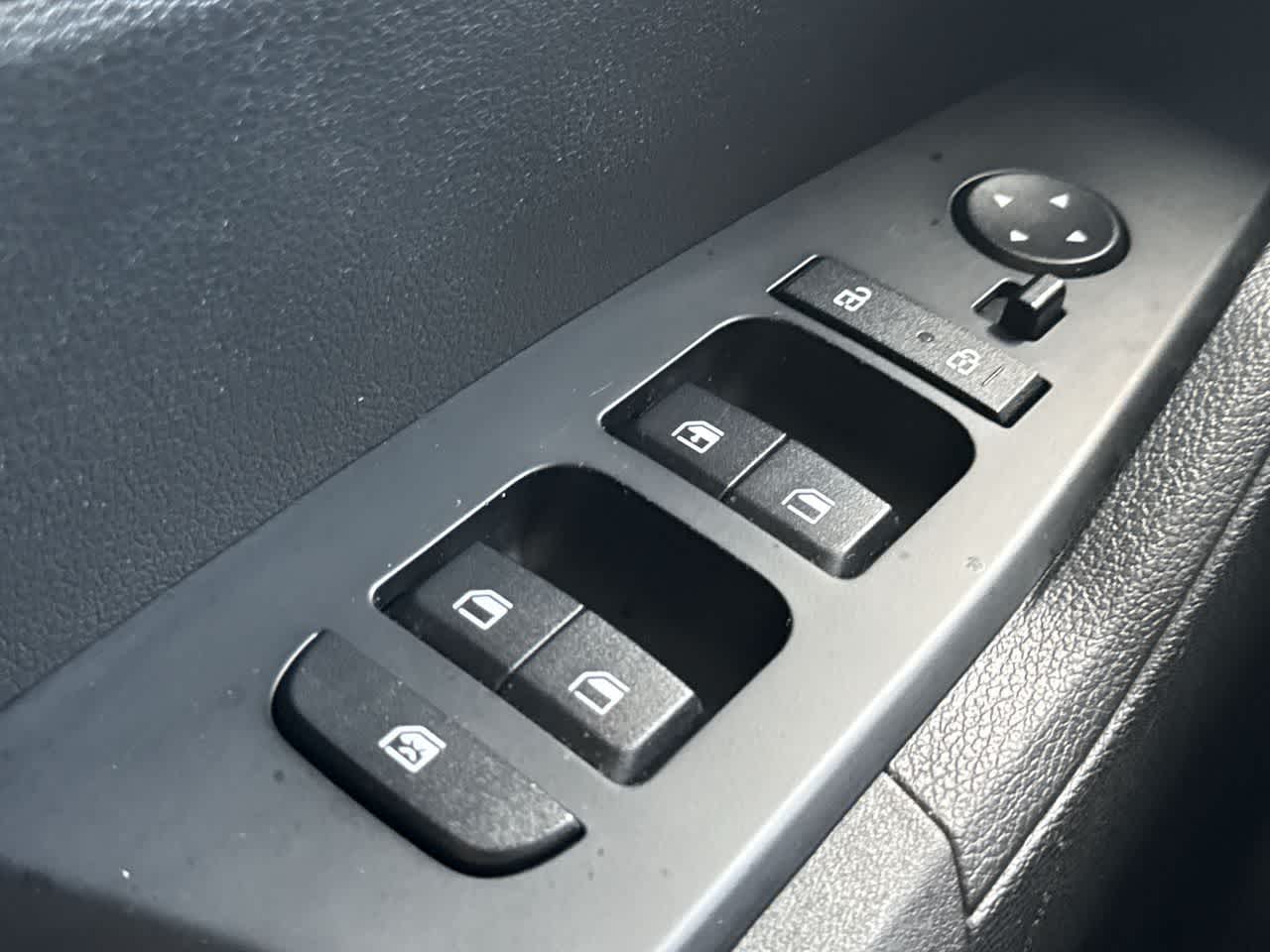 2024 Kia Sportage LX - Photo 17