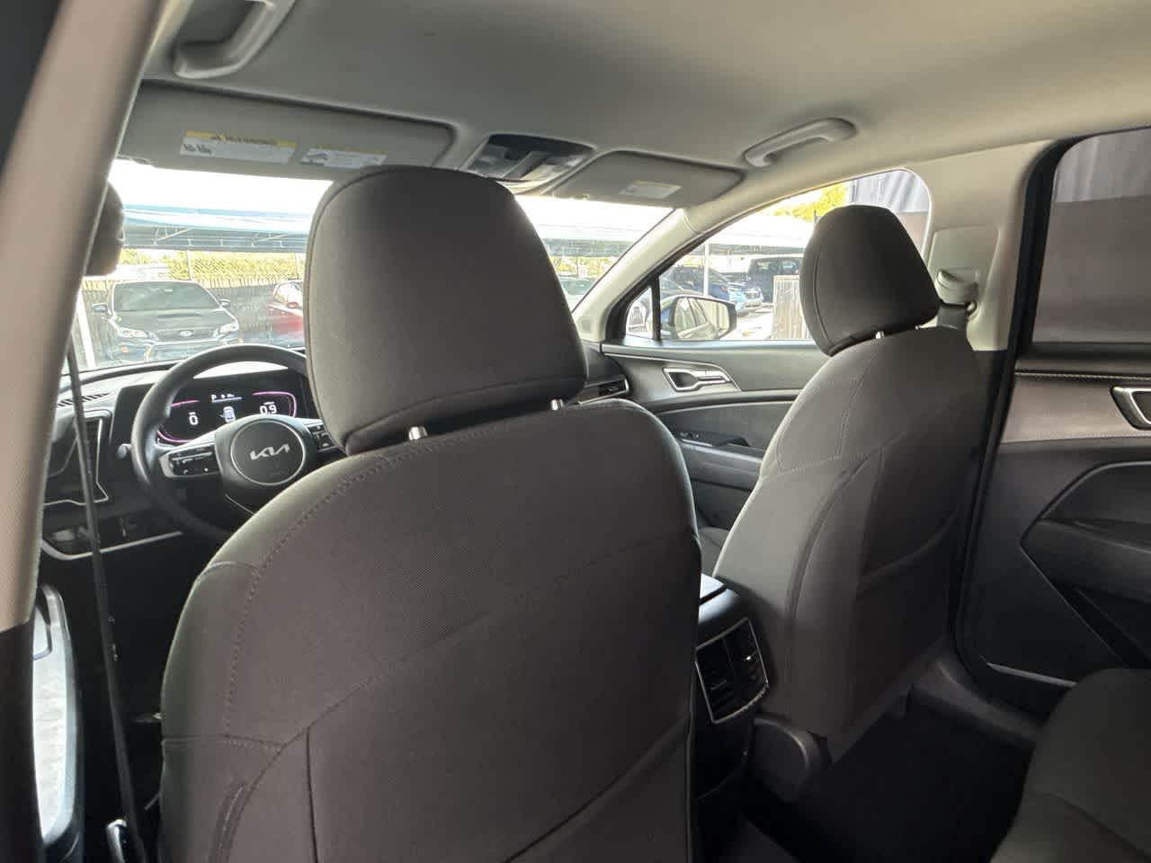 2024 Kia Sportage LX - Photo 23