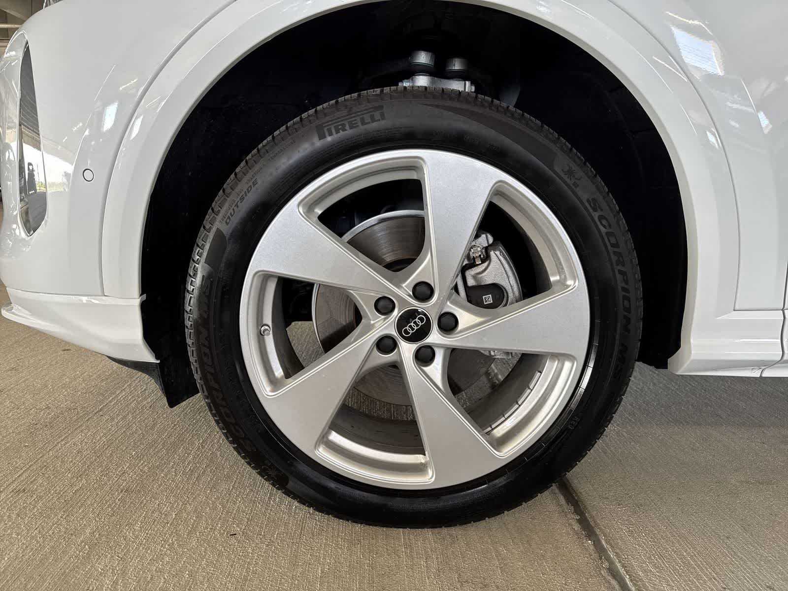 2025 Audi New Q5 Premium Plus