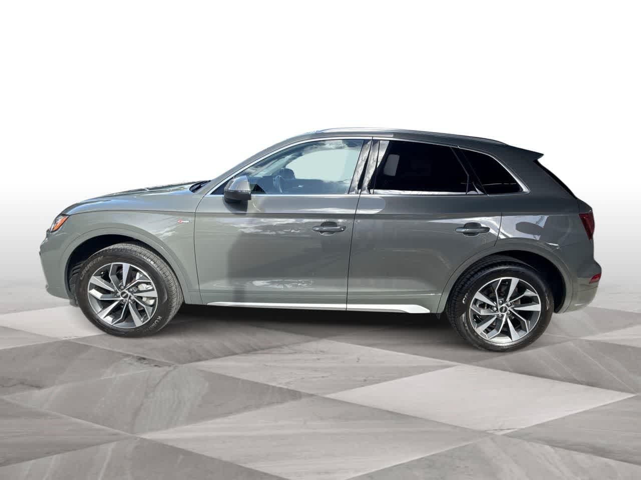 2023 Audi Q5 S line Premium Plus