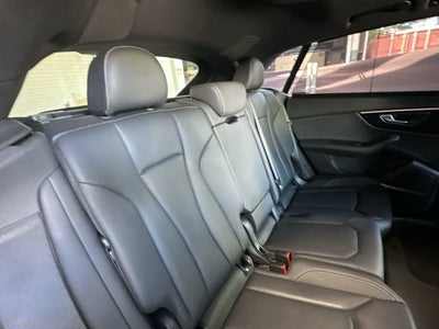 2025 Audi Q8 Premium Plus