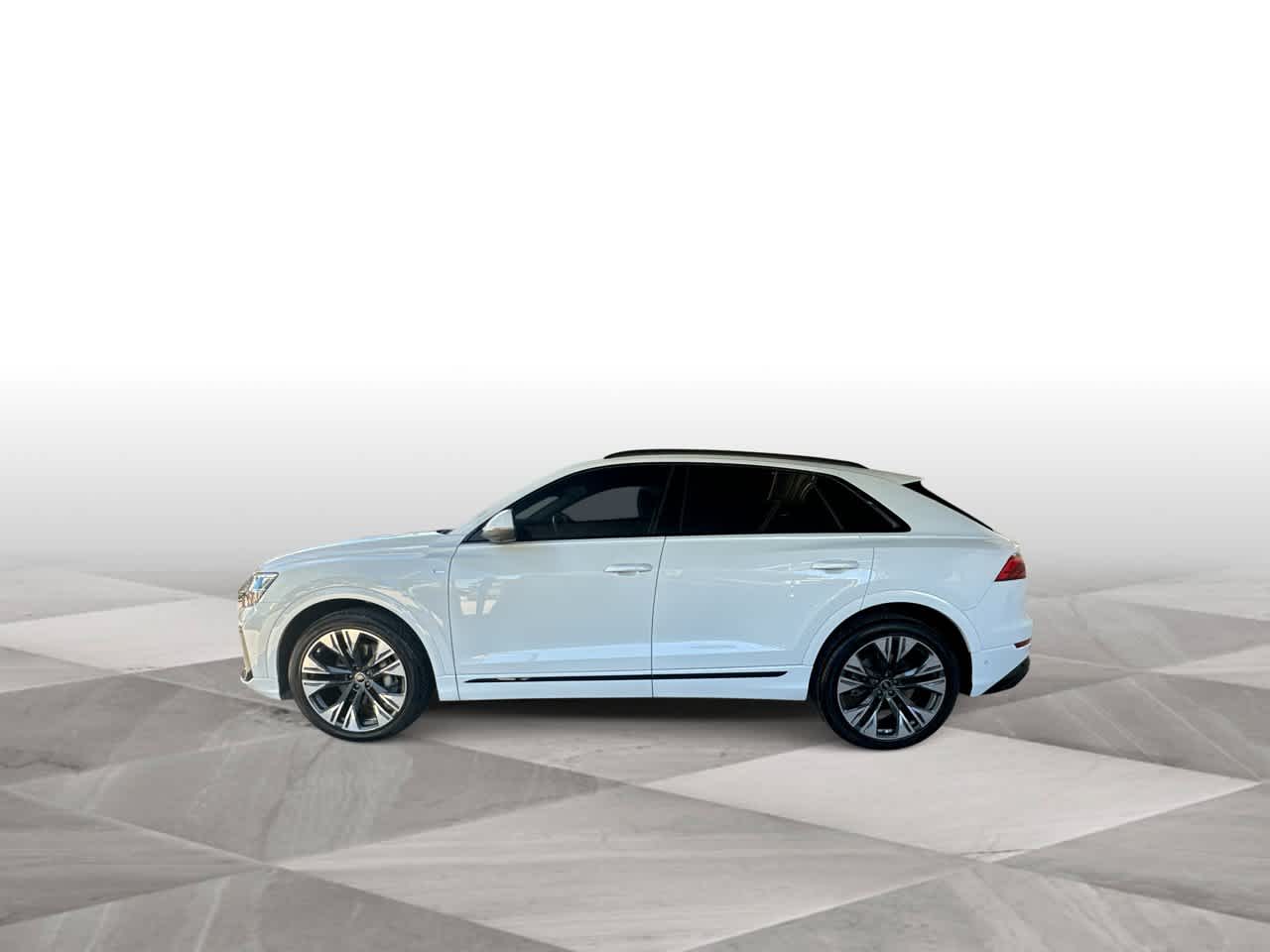 2025 Audi Q8 Premium Plus