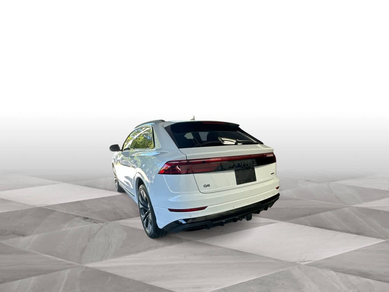 2025 Audi Q8 Premium Plus