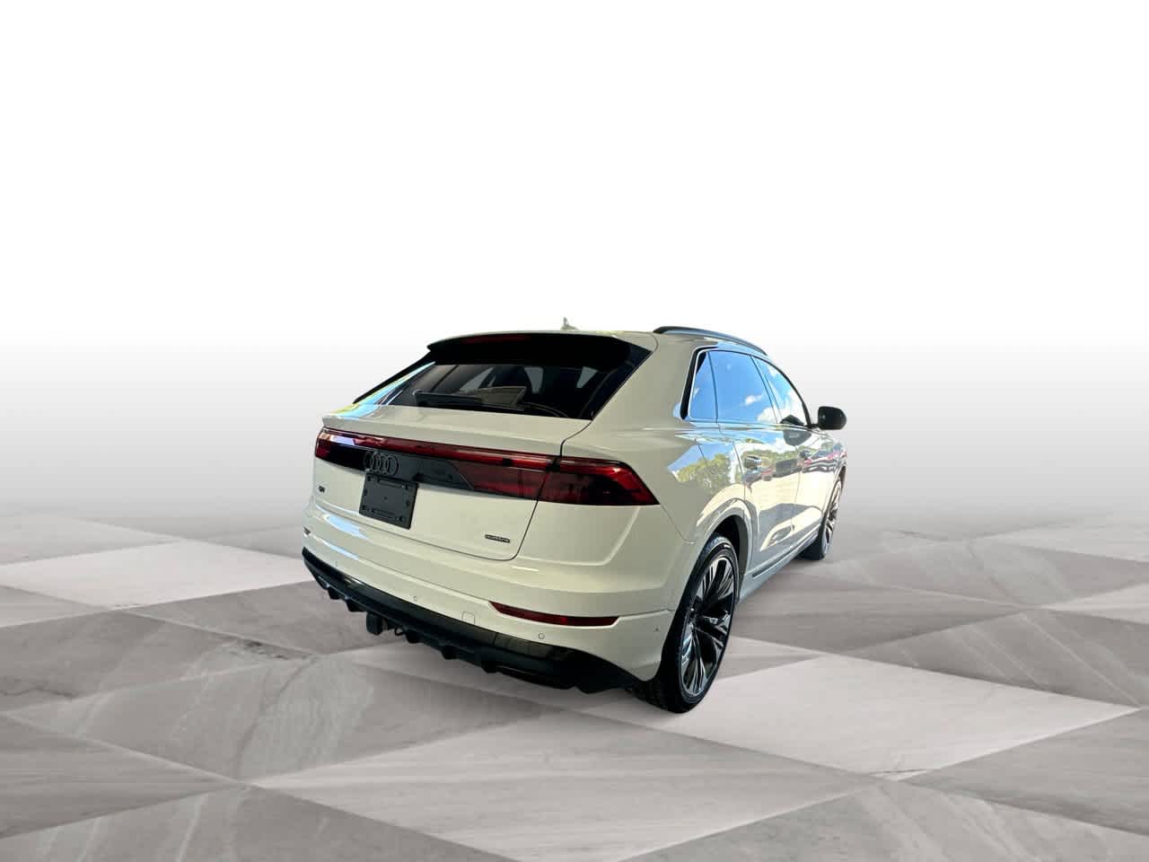 2025 Audi Q8 Premium Plus