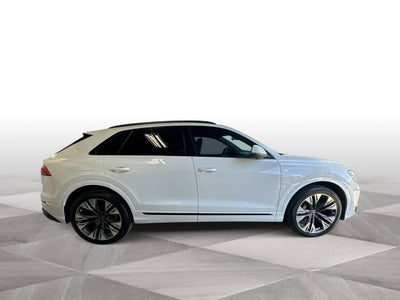 2025 Audi Q8 Premium Plus
